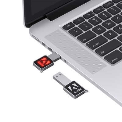 High Speed USB Flash Drive Dengan Metal / Plastik Body LED Light Shine Saat Bekerja