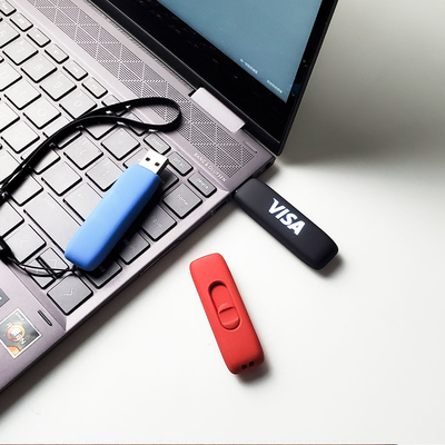 Metal Plastik USB Flash Drive dengan Kecepatan Ditingkatkan 50 MB/s Menulis 100 MB/s Baca