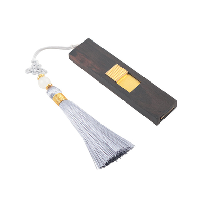 98 Sistem Kayu USB Flash Drive dengan Box Kayu Material Memory 512GB Cetak atau Embossing Dukungan persegi panjang OEM