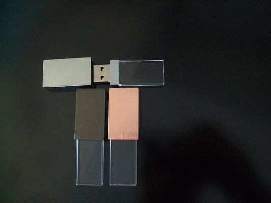 Crystal Usb Stick Inside Dengan Lampu LED Saat Bekerja Lampu LED bersinar