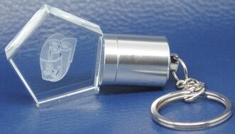 Berbentuk Botol Kristal Usb Flash Drive 3.0 Kecepatan Transfer Cepat Desain Tahan Lama Kristal Dapat Ukiran Logo
