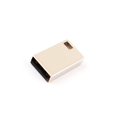 Sebuah Grade MINI Metal USB Flash Drive permukaan matte dan sudut lensa sudut lebar 120 derajat memastikan perlindungan data