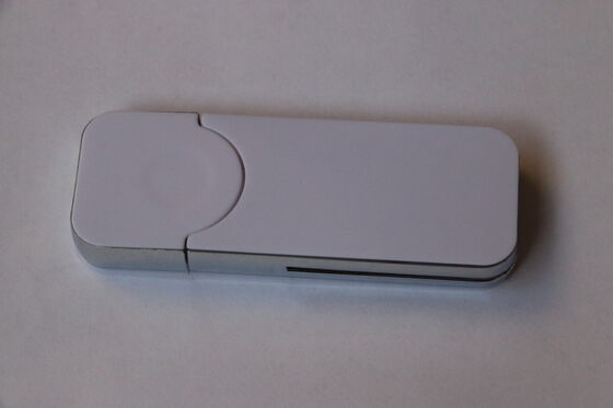 USB 3.0 20-80MB S Bahan Plastik Stik USB Cetak Logo Kustom Atau Flash Drive Portabel Kecepatan Tinggi Laser
