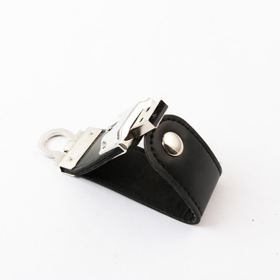 Waterproof USB 3.1 Flash Drive dengan 50MBS Penulisan dan USB 2.0/3.2 Port untuk Seamless Data Transfer