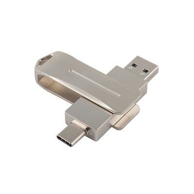 Flash Drive Usb Logam Perak Dengan Tipe C Digunakan Melalui Telepon Dan Komputer Port Tipe C