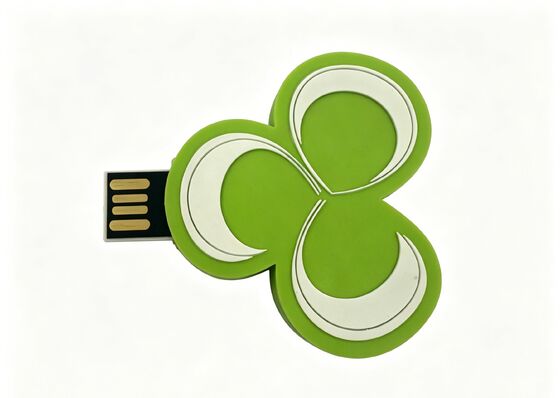 Flash Drive USB yang Dipersonalisasi Menampilkan Pengujian Flash H2 All Pass yang Dirancang untuk Transfer dan Kesadaran Data yang Aman