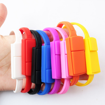 Disesuaikan Disesuaikan Ukiran Logam Plastik USB Flash Drive Untuk Penyimpanan Data 50MBS Lebih Banyak Menulis